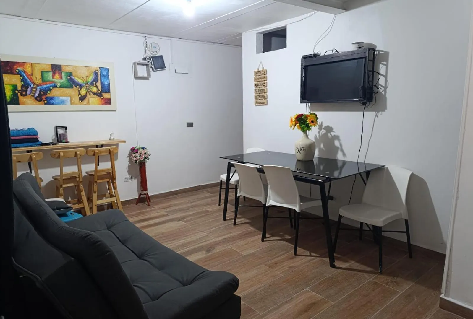 Apartament E1 Aire Acondicionado 100Mt2, 4 Habtaciones En La Mejor Zona, Laureles Estadio Medellín 0*,  Kolumbia