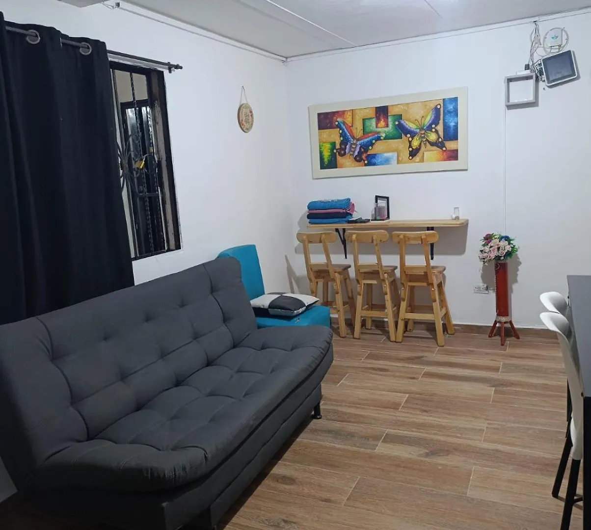 Apartament E1 Aire Acondicionado 100Mt2, 4 Habtaciones En La Mejor Zona, Laureles Estadio Medellín 0*,