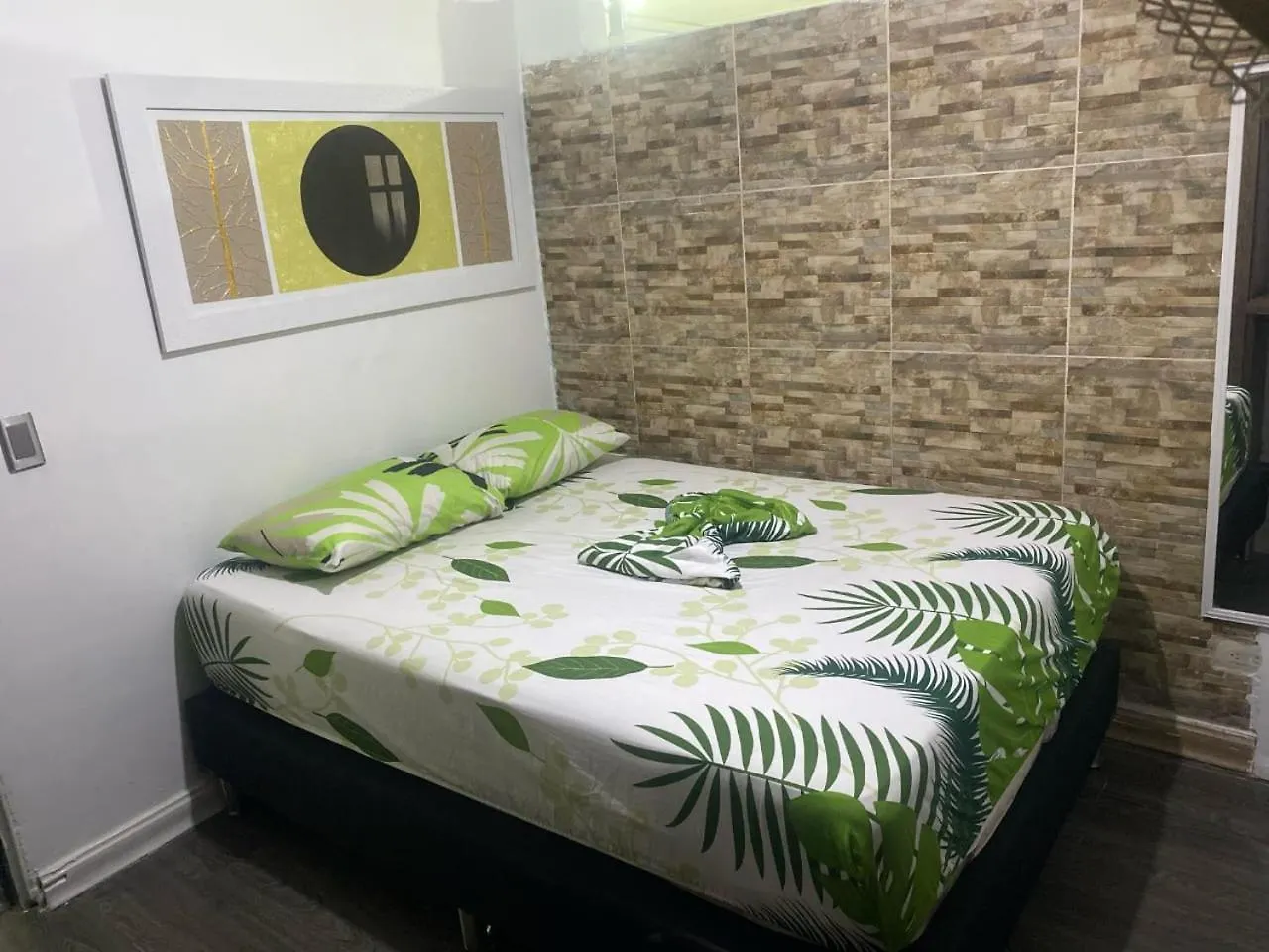 Apartament E1 Aire Acondicionado 100Mt2, 4 Habtaciones En La Mejor Zona, Laureles Estadio Medellin