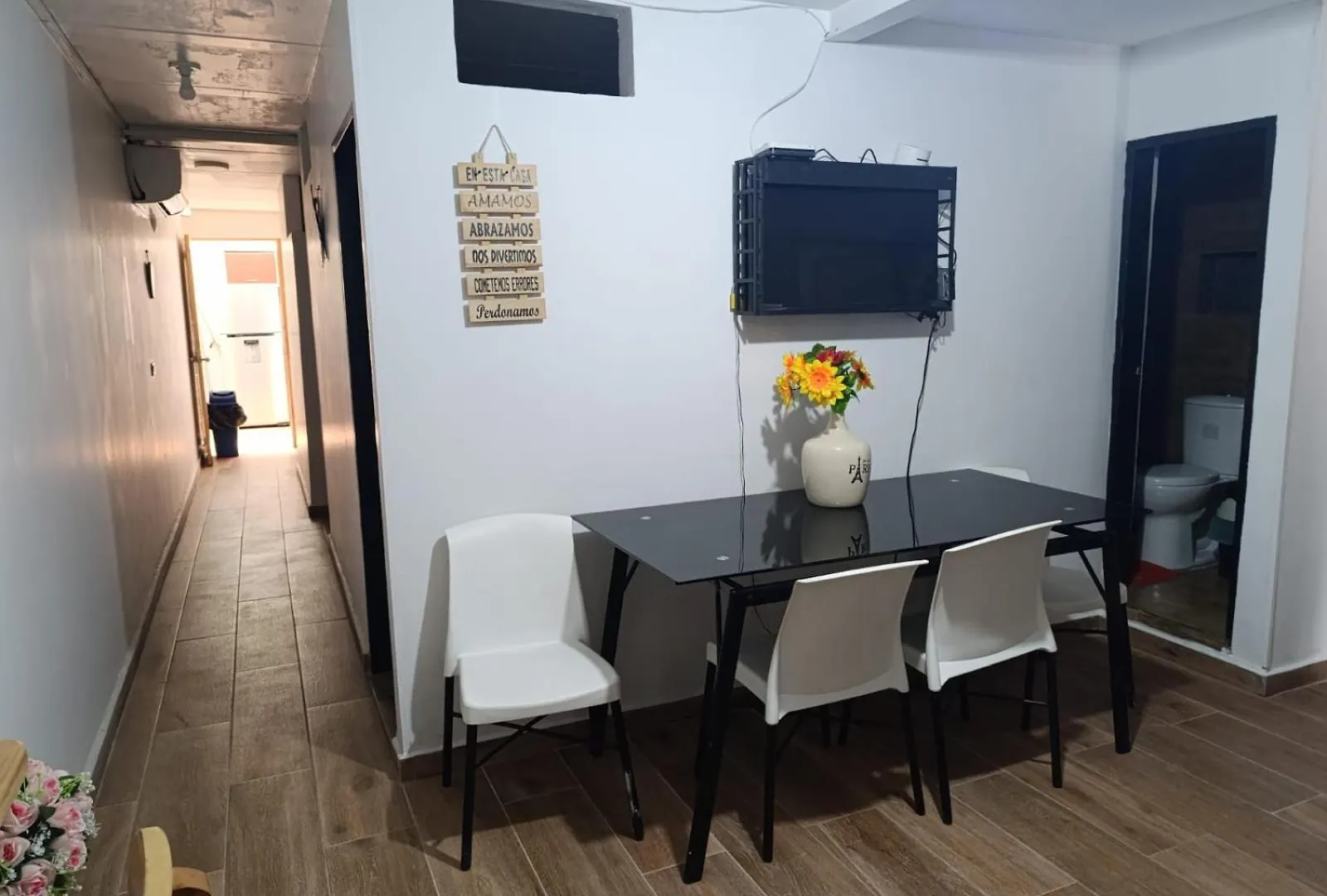 Apartament E1 Aire Acondicionado 100Mt2, 4 Habtaciones En La Mejor Zona, Laureles Estadio Medellin 0*,  Colombia