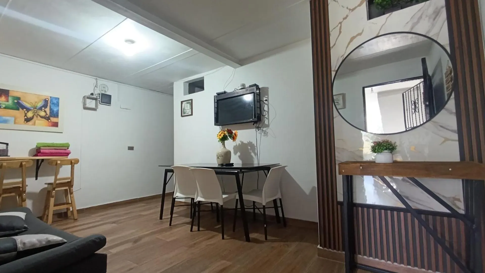 Apartment Apartament E1 Aire Acondicionado 100Mt2, 4 Habtaciones En La Mejor Zona, Laureles Estadio Medellin